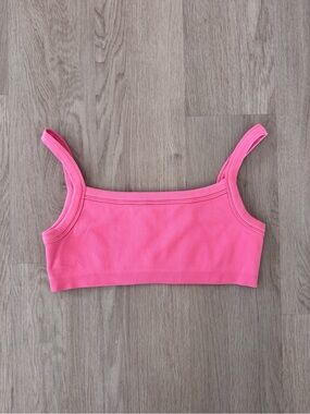 Aritzia Seamless Bright Pink Bandeau Bra